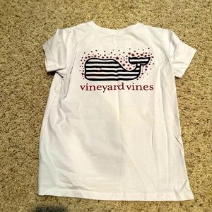 Girls Vineyard Vines Patriotic Graphic Tee. Size Medium